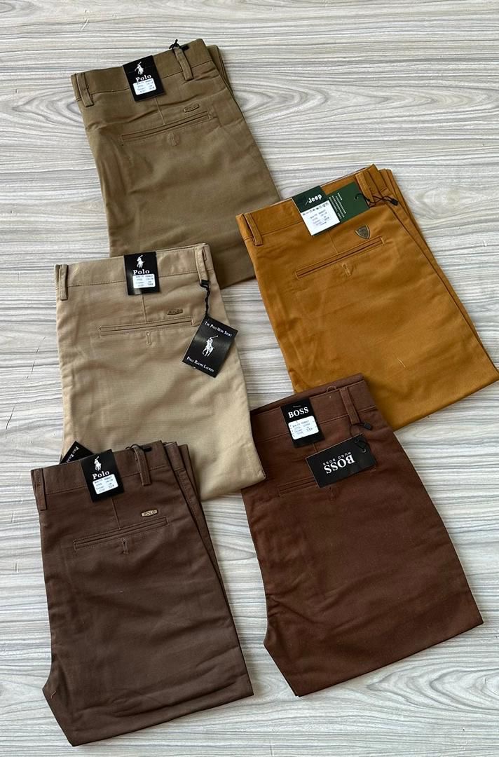 NORMAL KHAKI TROUSERS
